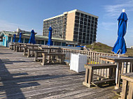 Molly's Beachside Grill
