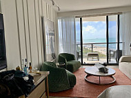 W South Beach