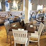 Zizzi - Loughton