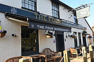 Four Horseshoes