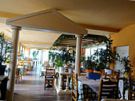 Theos Taverna