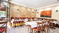 Bistro V