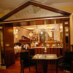 POLO LOUNGE RESTAURANT