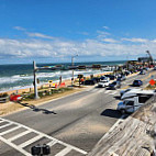 Finnegan's Beachside Pub