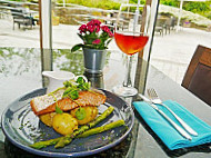 Fishbone Restaurant And Bar