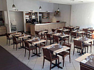 Le Bistro Des Frères