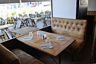 Les Colonnes Brasserie