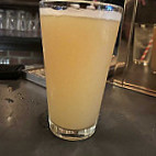 Vezzo Thin Crust Pizza