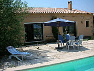 Auberge De La Camarette