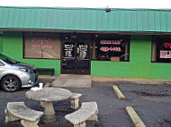 Mama J's Pizza Subs