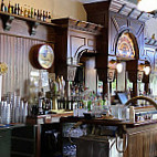 Mossbacks Island Grill And The Fishbowl