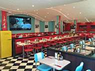 Holly's Diner