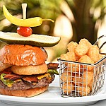 Relish Burger Bistro - The Phoenician