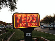 Ted's Hot Dogs