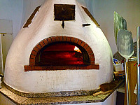 Brunos Pizza
