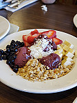 Broken Yolk Cafe