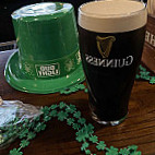 Macdinton's Irish Pub