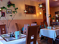 Minh`s Bistro