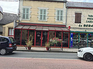 Le Drugstore