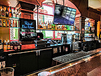 Red Robin Gourmet Burgers And Brews