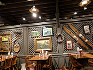 Cracker Barrel Old Country Store