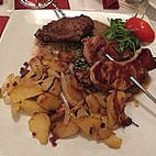 Schwarz