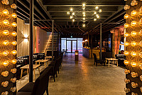 Le Who's Bar