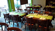 Le Caveau