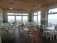 Barnacles Beach Cafe