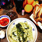Grape Wine, Food Lounge