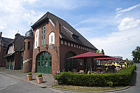 Pferdestall