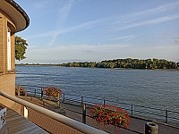 Rheincafé Rösen Ug