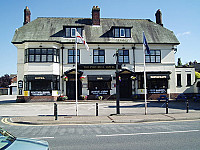 The Pied Bull And