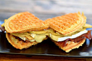 Smaaken Waffle Sandwiches