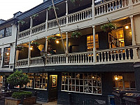 George Inn