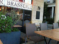 Le Duplex Café