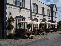 Astley Arms