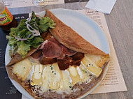 Crêperie Suzette Et Sarrazin