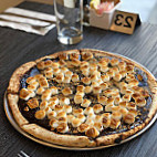 Cafotteria Modern Eatery