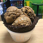 2 Scoops Sprinkles