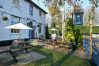 The Red Lion In Bath