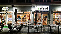 The Sacred Mit Vegelateria