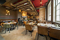 Nosh & Quaff