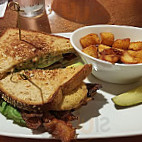 Another Broken Egg Cafe