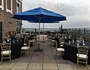 Vue Rooftop Lounge