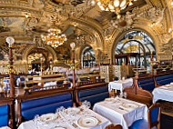 Le Train Bleu