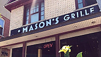 Mason's Grille 52