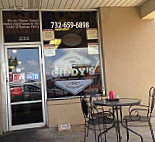 Giddy's Pizzeria