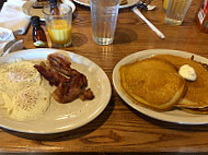 Cracker Barrel Old Country Store