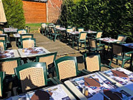 Le Bistro